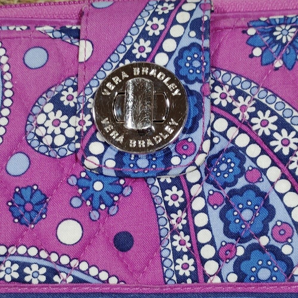 VERA BRADLEY Turnlock Purple/Blue Quilted Cotton Wallet Zip NWOT Paisley Zip - Picture 2 of 8